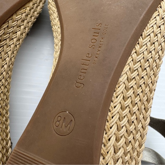 GENTLE SOULS by Kenneth Cole
Noa-Beth Wedge Espadrilles Metallic Gray size 8 - Picture 10 of 11